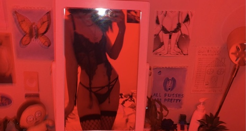 angel_19283 onlyfans leaked picture 1