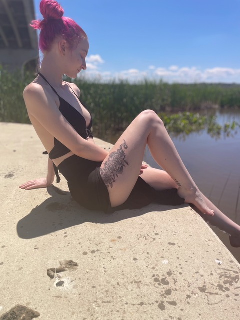 babyxgoth onlyfans leaked picture 1