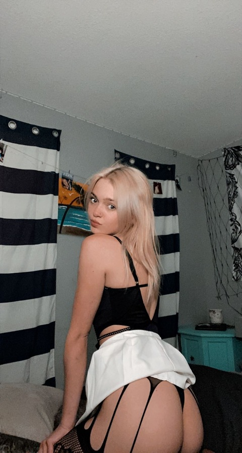 kayleighbabyyy onlyfans leaked picture 1