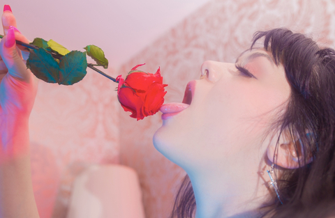 Header of kinky_rose