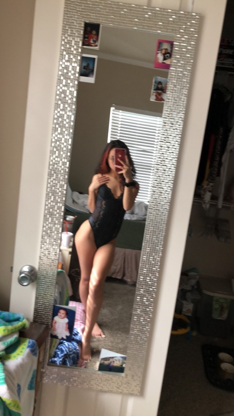 livbaby23 onlyfans leaked picture 1
