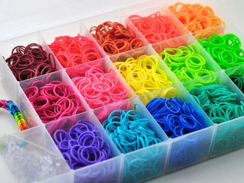 Header of loombands