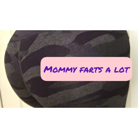 Header of mommyfartsalot