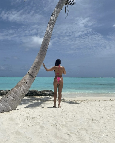 Header of sexypetitesevan