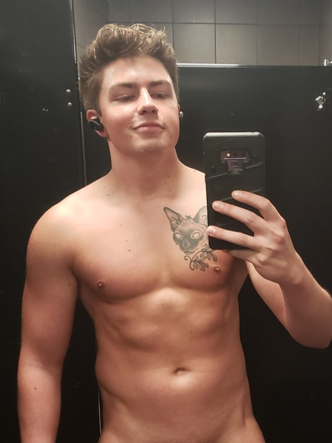 theobradleyxxx onlyfans leaked picture 1