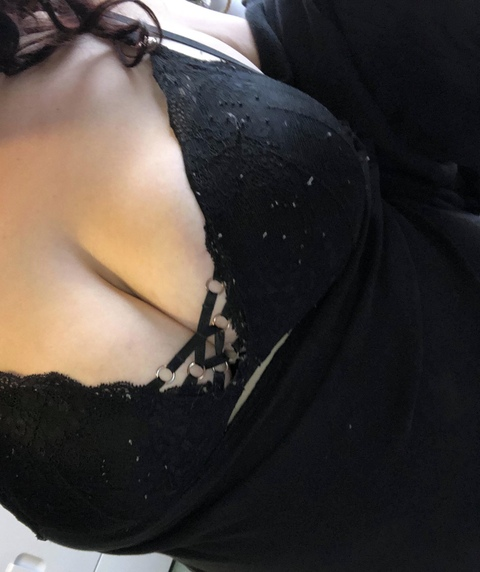 thickmistress96 onlyfans leaked picture 1