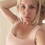 View LadyJ (u139290561) OnlyFans 98 Photos and 32 Videos gallery 

 profile picture