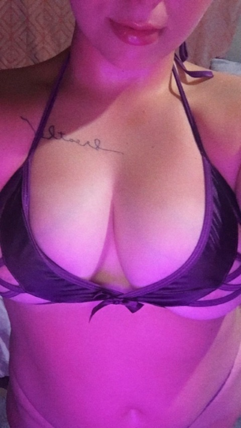 Header of unhingedho