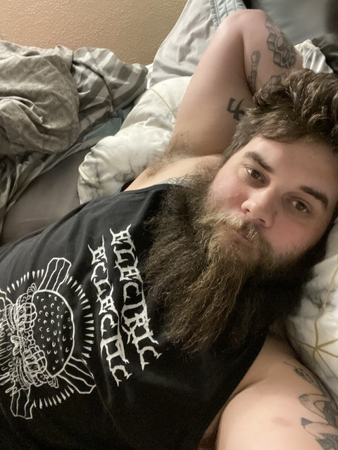 Header of vikingdadbod