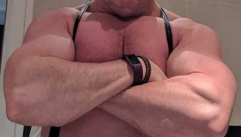 Header of xlmusclewrestler